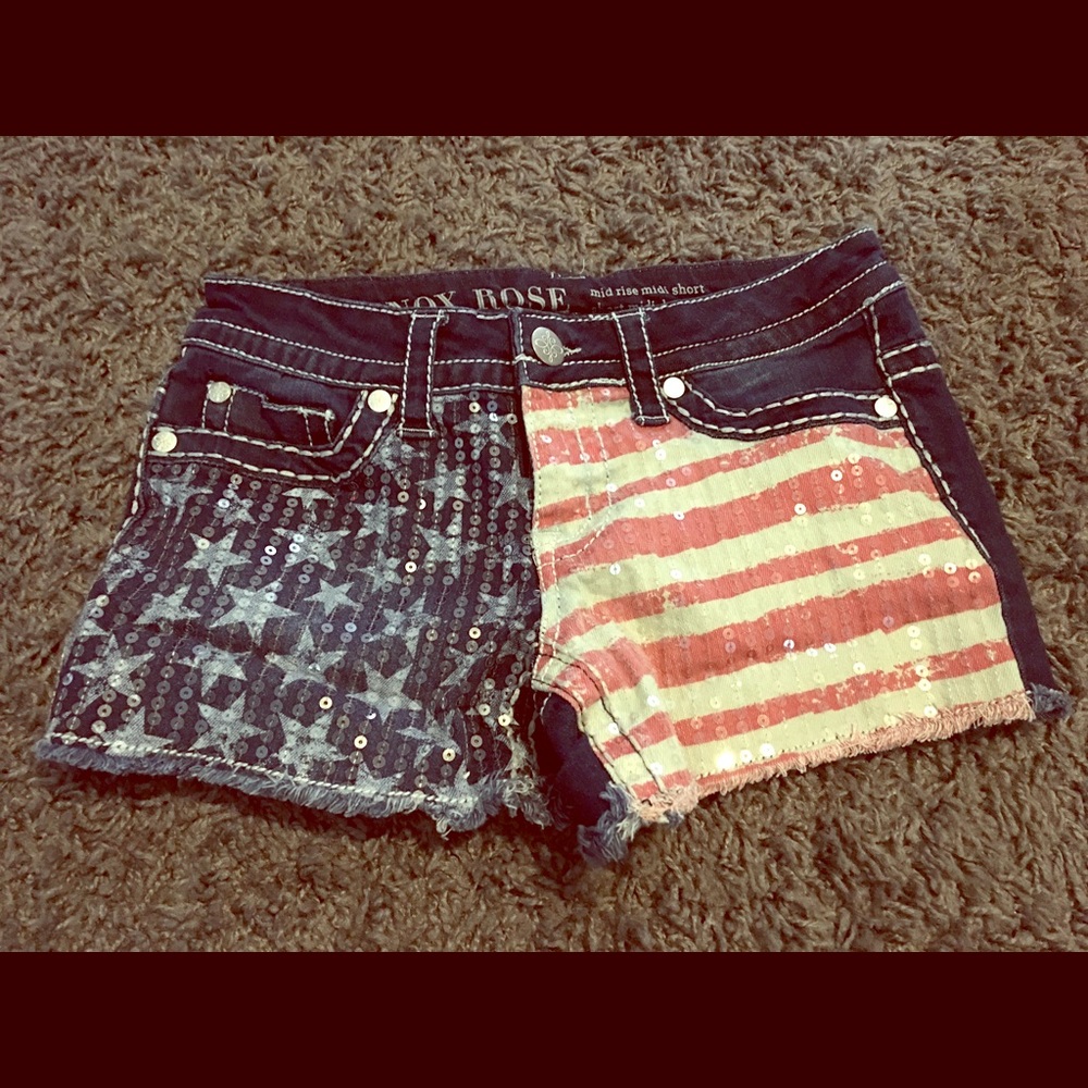 Knox Rose America shorts